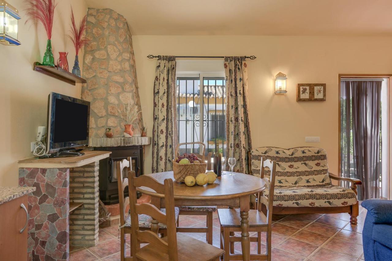 Casa Dalia Con Piscina Privada Villa โกนิล เด ลาฟรอนเตรา ภายนอก รูปภาพ